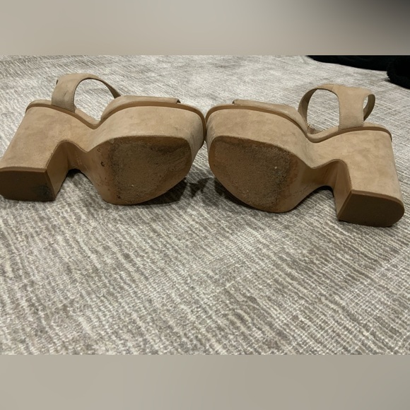 Michael Kors Collection beige suede platform sandal size 35 1/2 - Picture 4 of 4